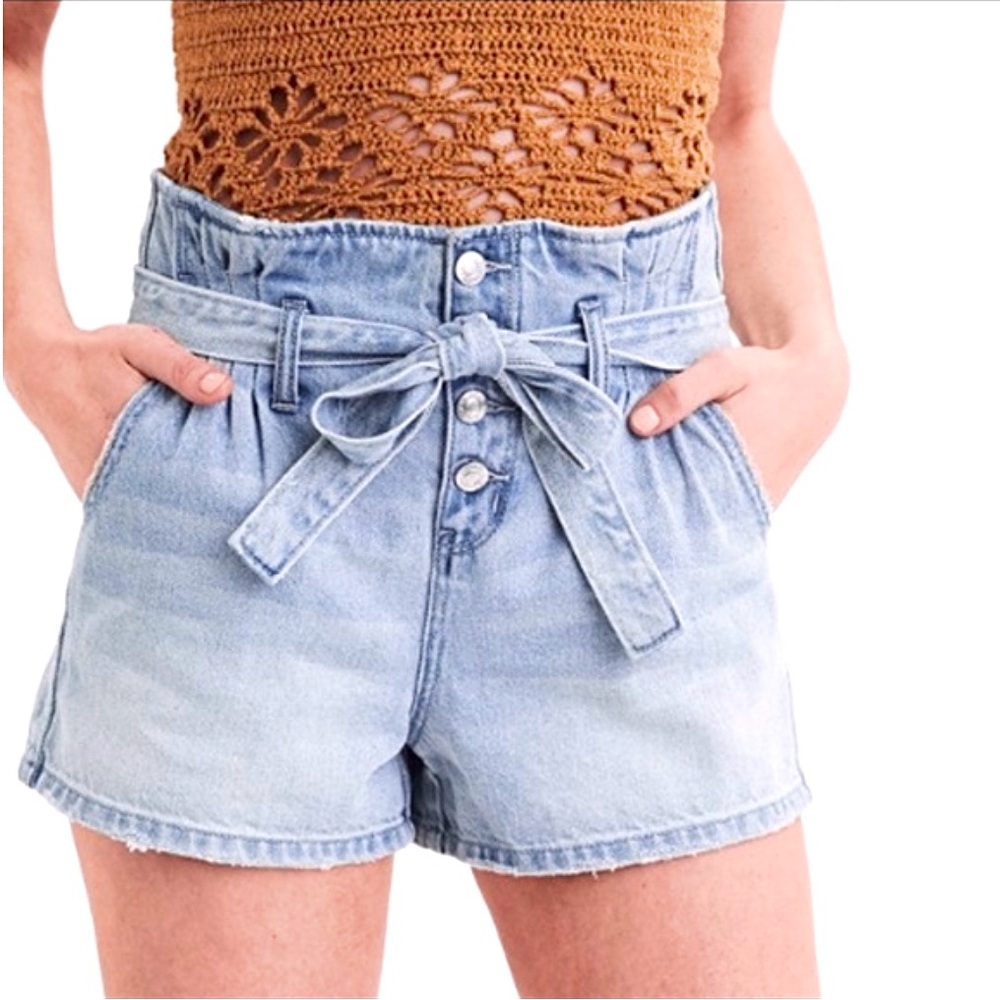 American Eagle Paperbag Shorts